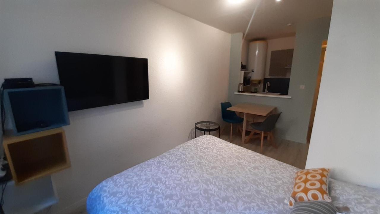 Studio 302 Au 15 Rue Battant A Безансон Екстериор снимка