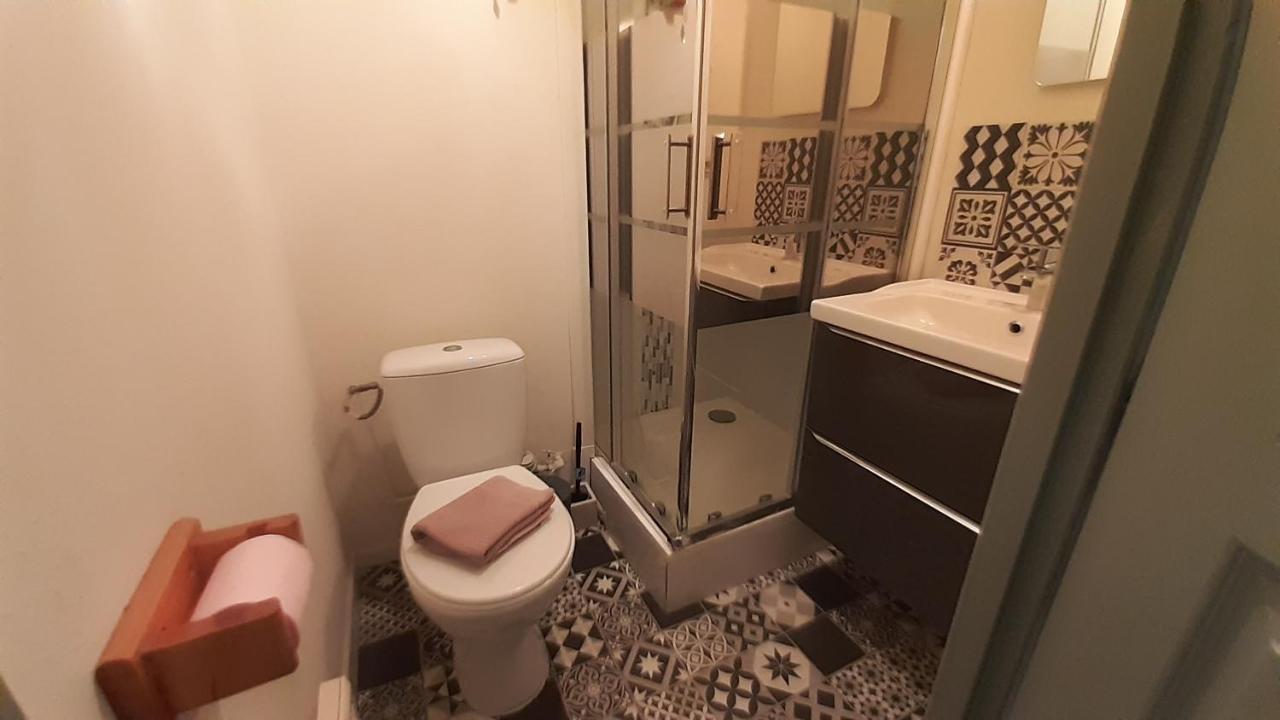Studio 302 Au 15 Rue Battant A Безансон Екстериор снимка